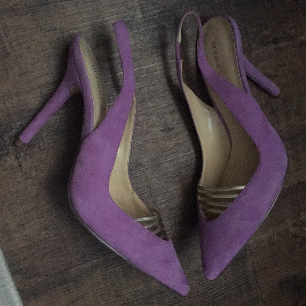 Shoes - Picture 2 of 3